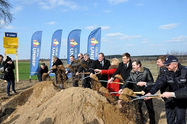 Wykonawca porzucił plac budowy. Ważna, regionalna droga stanęła pod znakiem zapytania