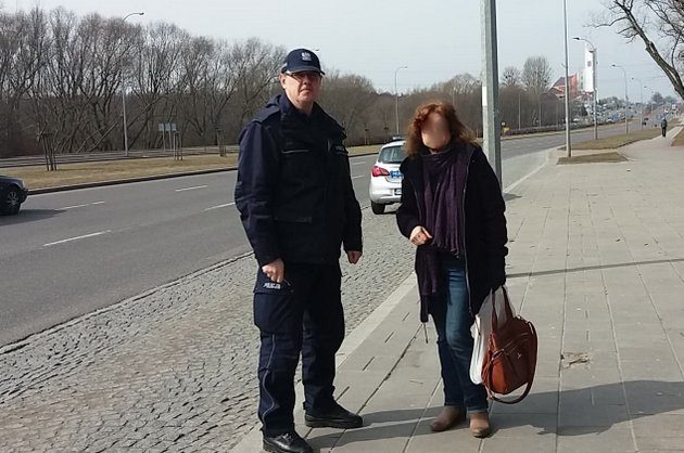 Pościg za autobusem i zgubioną torebką