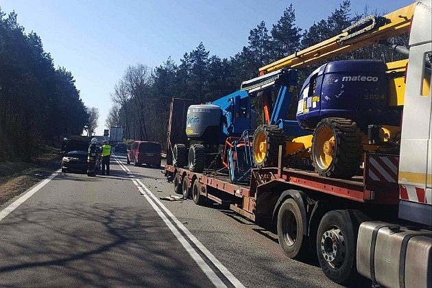 Karambol 4 samochodów. Policja kierowała na objazdy