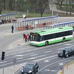 Kradzież pod galerią. Złodziej próbował uciec autobusem