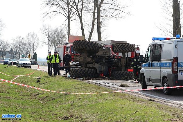 Przewrócił się ciągnik. Kierowca nie żyje