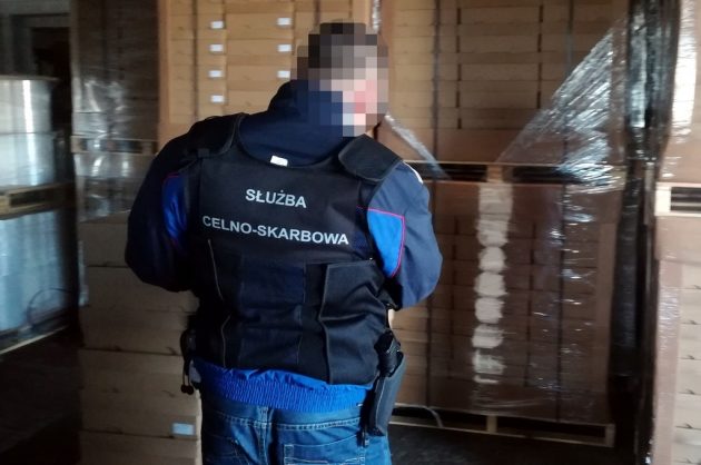 Ogromna fabryka nielegalnych papierosów zlikwidowana