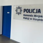 Poduszki przesiąknięte wydzielinami, wszawica - tak wygląda białostocka komenda policji