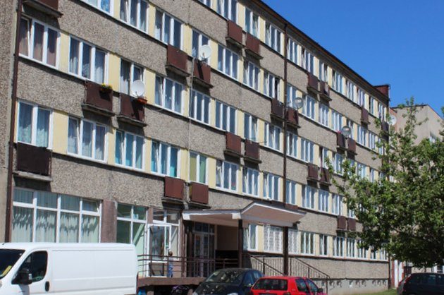 Niektórym uchodźcy w Białymstoku "ciążą jak żelazo"