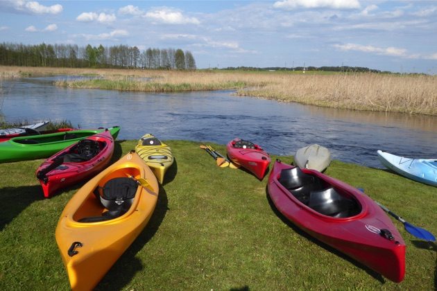 Kajakowy maraton i rowerowe wycieczki. Sportowy weekend nad Wigrami