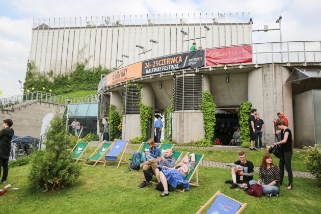 "Barierka? Tu nie ma barierek". Halfway Festival promuje się spotem [WIDEO] 