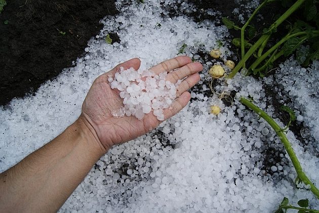 Pioruny i grad - ostrzegają synoptycy