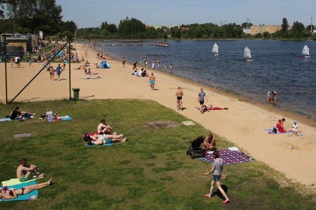 Czysta woda, świeży piasek i nowe atrakcje. Dojlidy gotowe do sezonu