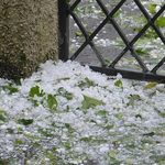 Nadciągają burze z gradem. W tych miejscach popada