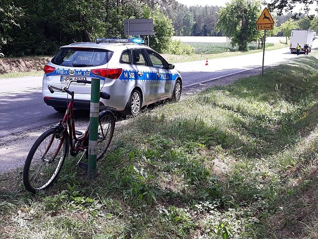 Tir potrącił rowerzystkę. Kobieta trafiła do szpitala