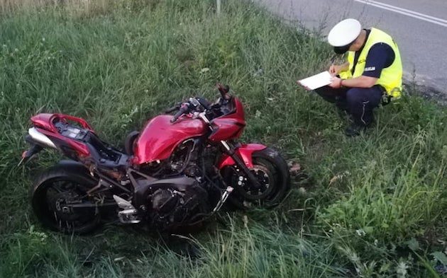 Poważny wypadek z udziałem motocyklisty