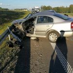 Wypadek z udziałem 3 samochodów. 2 osoby w szpitalu