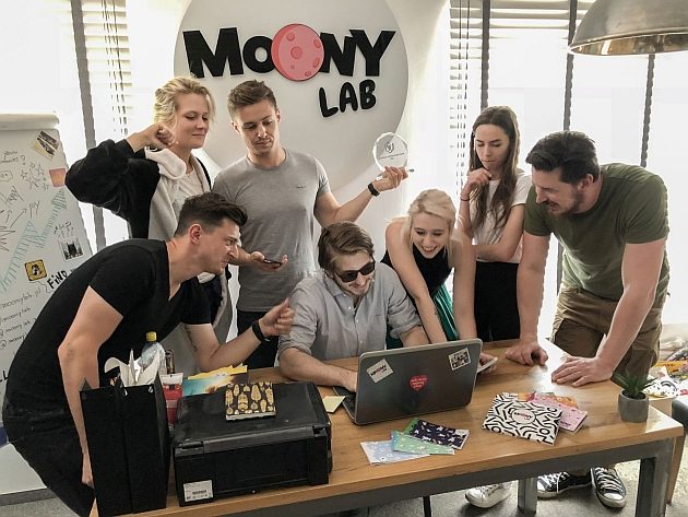 Milion na rozwój Moony Lab. Start-up pozwala wywoływać zdjęcia z Facebooka