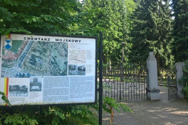 Na cmentarzu wojskowym stanie kolumbarium. Godny pochówek dla ofiar reżimu