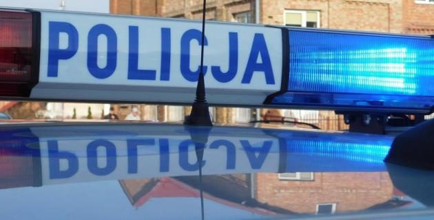 Wypadek w centrum. Mężczyźni spadli z wysokości kilku metrów. Jeden nie przeżył
