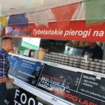 Smaczne jedzenie z samochodów, czyli Zlot Foodtrucków