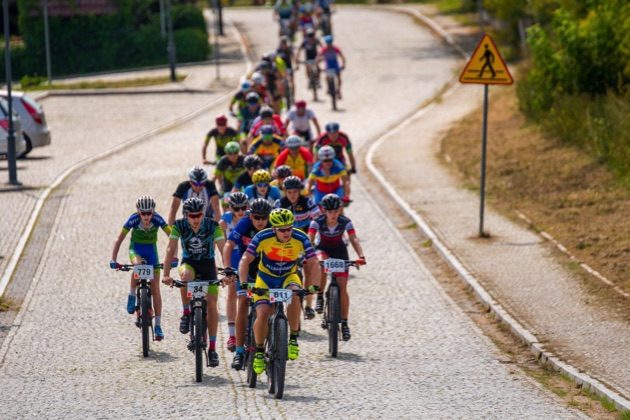 Maratony Kresowe. Kolarze ścigali się w Supraślu