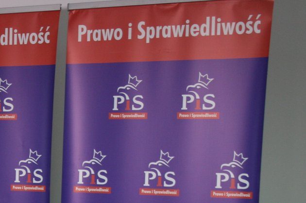 PiS rusza na sejmiki. Na razie chwali się planami rządu