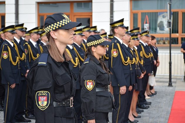 Święto straży miejskiej. Nowi funkcjonariusze złożyli ślubowanie