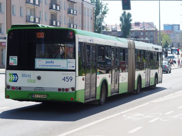 Wybierasz się autobusem w weekend? Będzie dużo objazdów