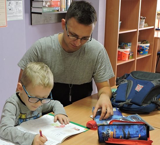 Te dzieci potrzebują, by w nie uwierzyć. Ruszył nabór do Studenckiego Pogotowia Lekcyjnego