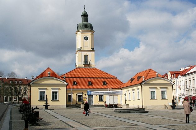 Więcej dzieci, więcej urlopów i więcej zasiłków. Jak jest w Podlaskiem?