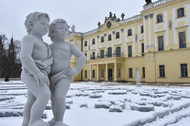 Żywioły i znaki zodiaku już w komplecie. Ozdabiają Ogród Branickich