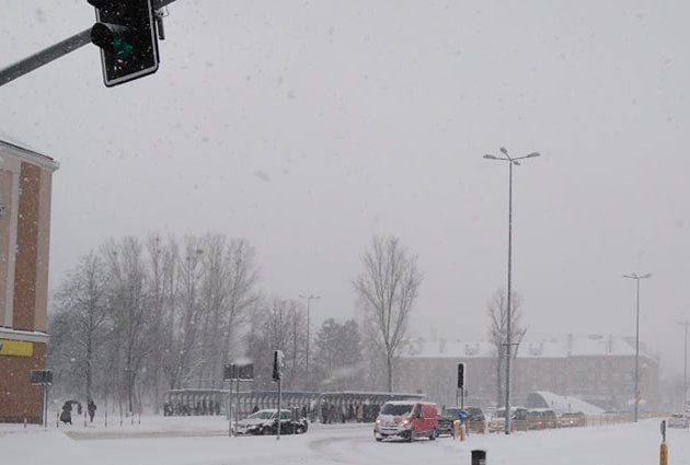 Tydzień na półmetku. Będzie pochmurnie z przelotnymi opadami śniegu