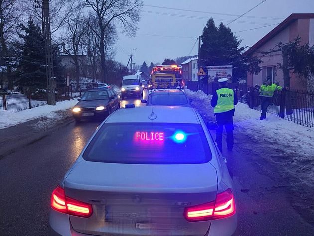 Wypadek w Piątnicy. Piesza trafiła do szpitala