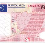 Nowy wzór prawa jazdy już obowiązuje. Dokumenty bezterminowe odejdą w niepamięć