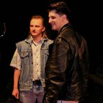 Meblościanka, punk i disco. Jak nie wpaść w "Błoto"? [WIDEO]