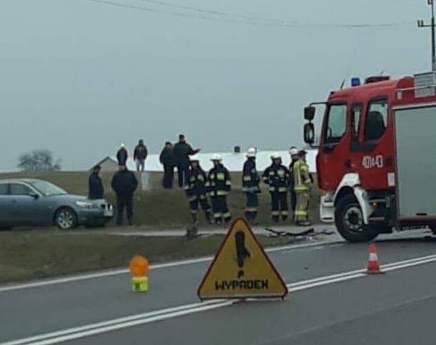 Wypadek na krajowej "ósemce". Jeden z kierowców wymusił pierwszeństwo