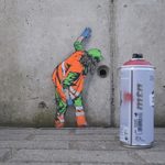 Pracownicy komunalni uwolnieni. Nowy street art na ulicach