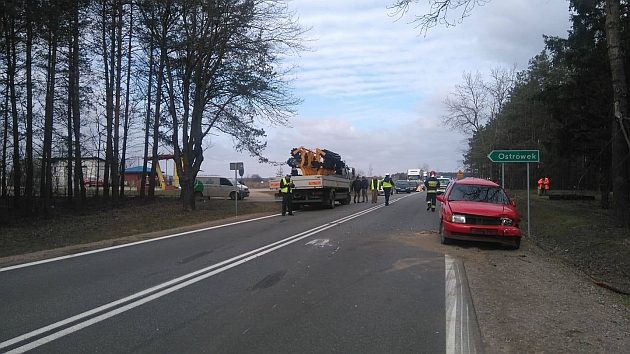 Wypadek na krajowej "ósemce". Dwóch kierowców trafiło do szpitala