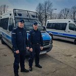 Uciekając przed policją, wypchnął pasażerów z autobusu