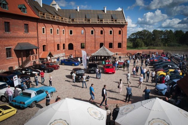 Podlaskie AutoCafe w Tykocinie. Zamek znów zapełni się fanami motoryzacji i dobrej kawy