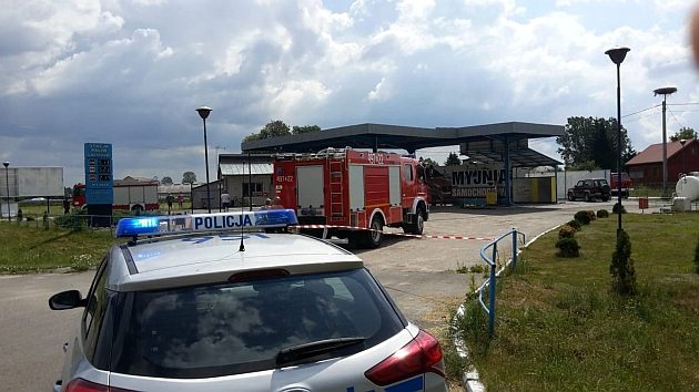 Wybuch gazu na stacji paliw. 33-latek trafił do szpitala