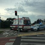 Wypadek z udziałem rowerzystów. 87-latek trafił do szpitala 