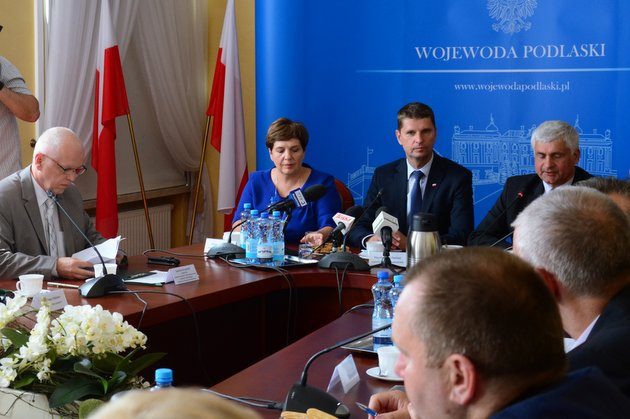 Okrągły Stół Edukacyjny w Białymstoku. Minister nie boi się o strajk