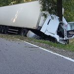 Czołowe zderzenie. Nie żyją obaj kierowcy