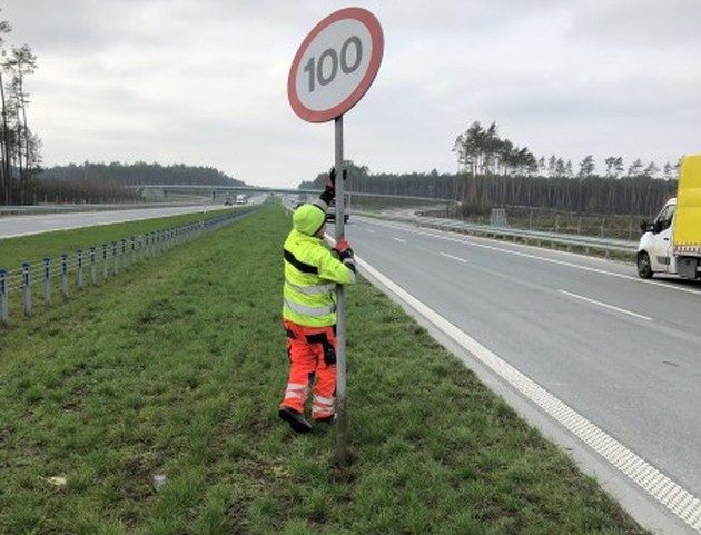 Całą trasę można pokonać z prędkością do 120 km/h