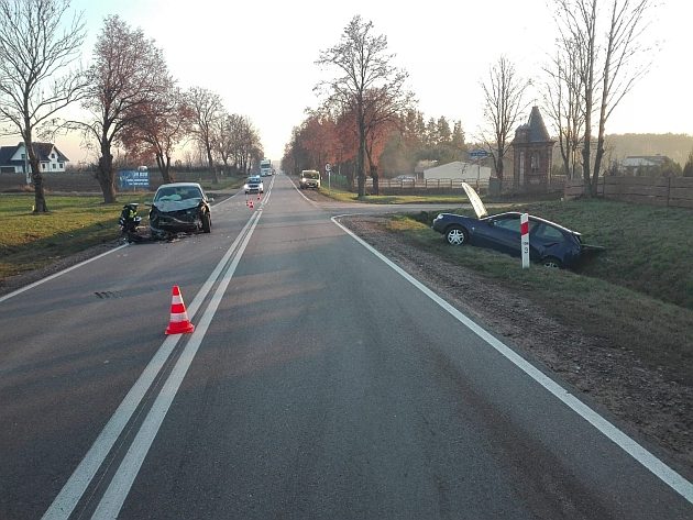 Wypadek na krajowej "65". Trzy osoby trafiły do szpitala