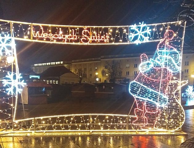 Tydzień na półmetku. Dużo ciemnych chmur pojawi się na niebie