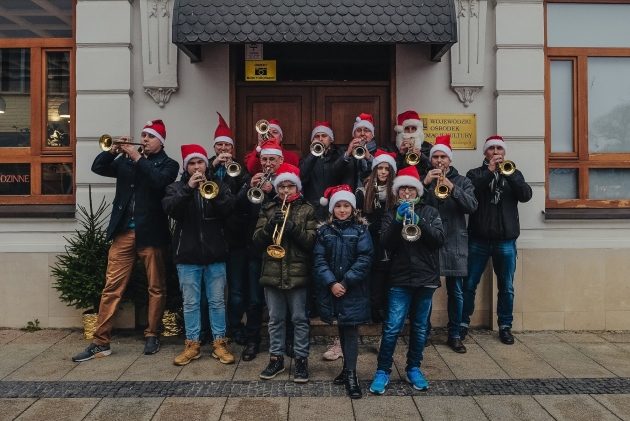 Kolędy na trąbkę. Świąteczny koncert w WOAK-u