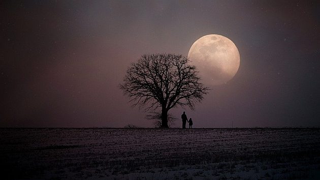 Zapowiada się zjawiskowa noc. Czy pełnia Śnieżnego Księżyca będzie widoczna na Podlasiu?