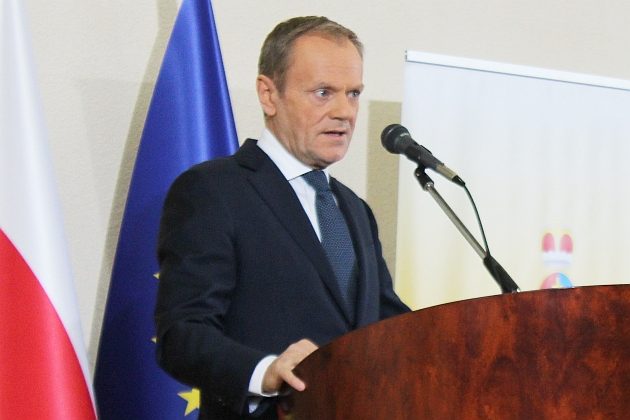 Donald Tusk w Białymstoku: zagrożenie z Chin i świata technologii, a w Polsce sielsko