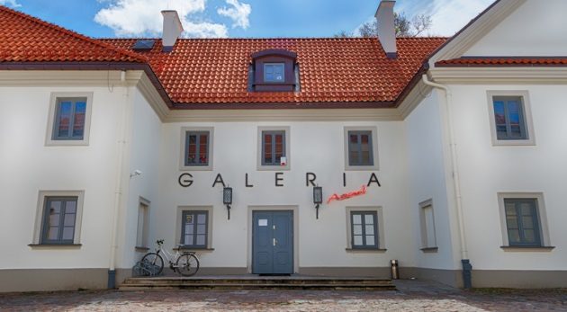 Galerie sztuki i Książnica Podlaska zamknięte, BOK odwołuje imprezy