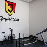 Jagiellonia Białystok. Biuro i ośrodek zamknięte, a grupowe treningi odwołane