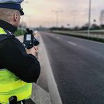 Na "podwójnym gazie" i bez uprawnień