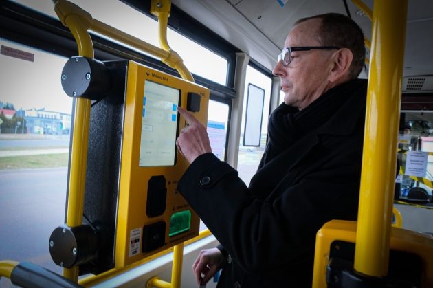 W autobusach BKM już zaczęły działać biletomaty